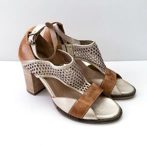 Casta Open Toe Leather Sandals